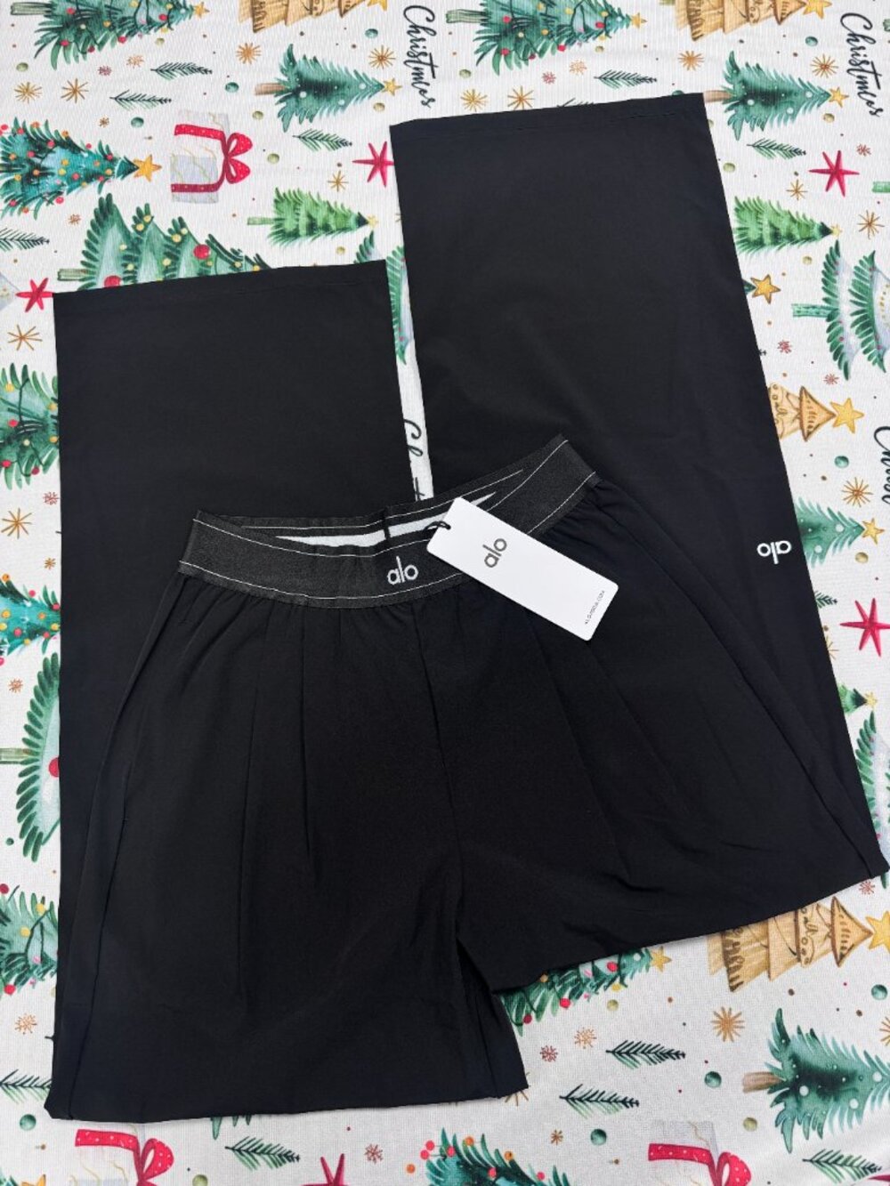 Bestseller😍ALO Yoga Suit Up Trouser Black Clean Girl Wide Leg Pants | 30” NWT - Picture 2 of 8